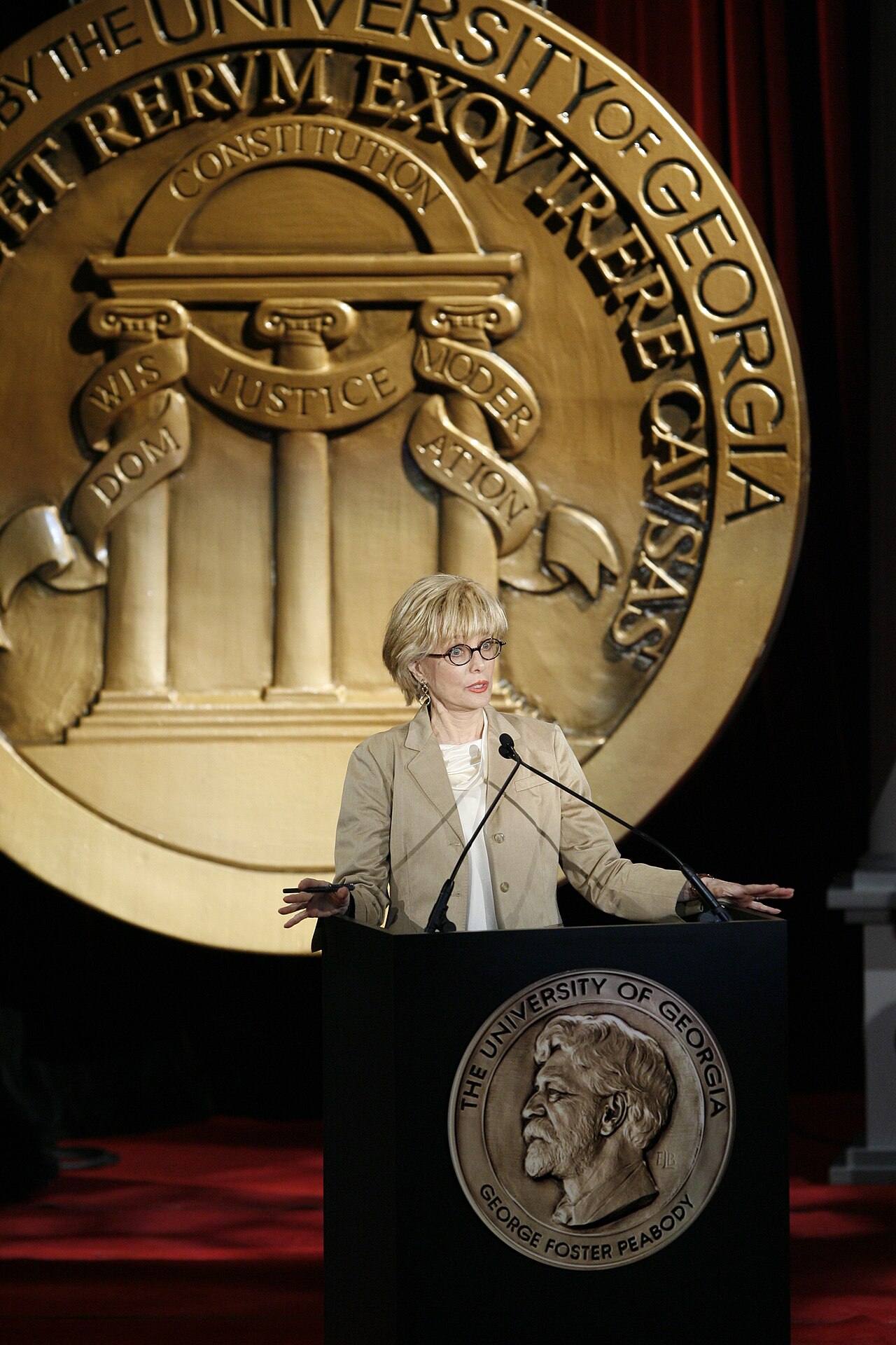 Lesley Stahl.